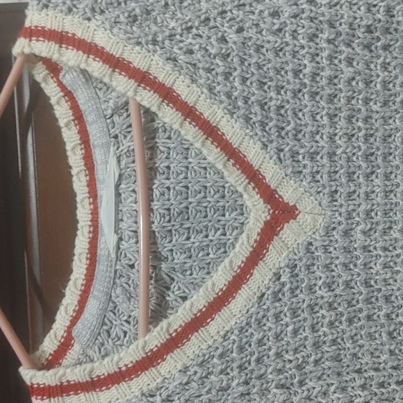 Blue note knitted sweater - Picture 3 of 4